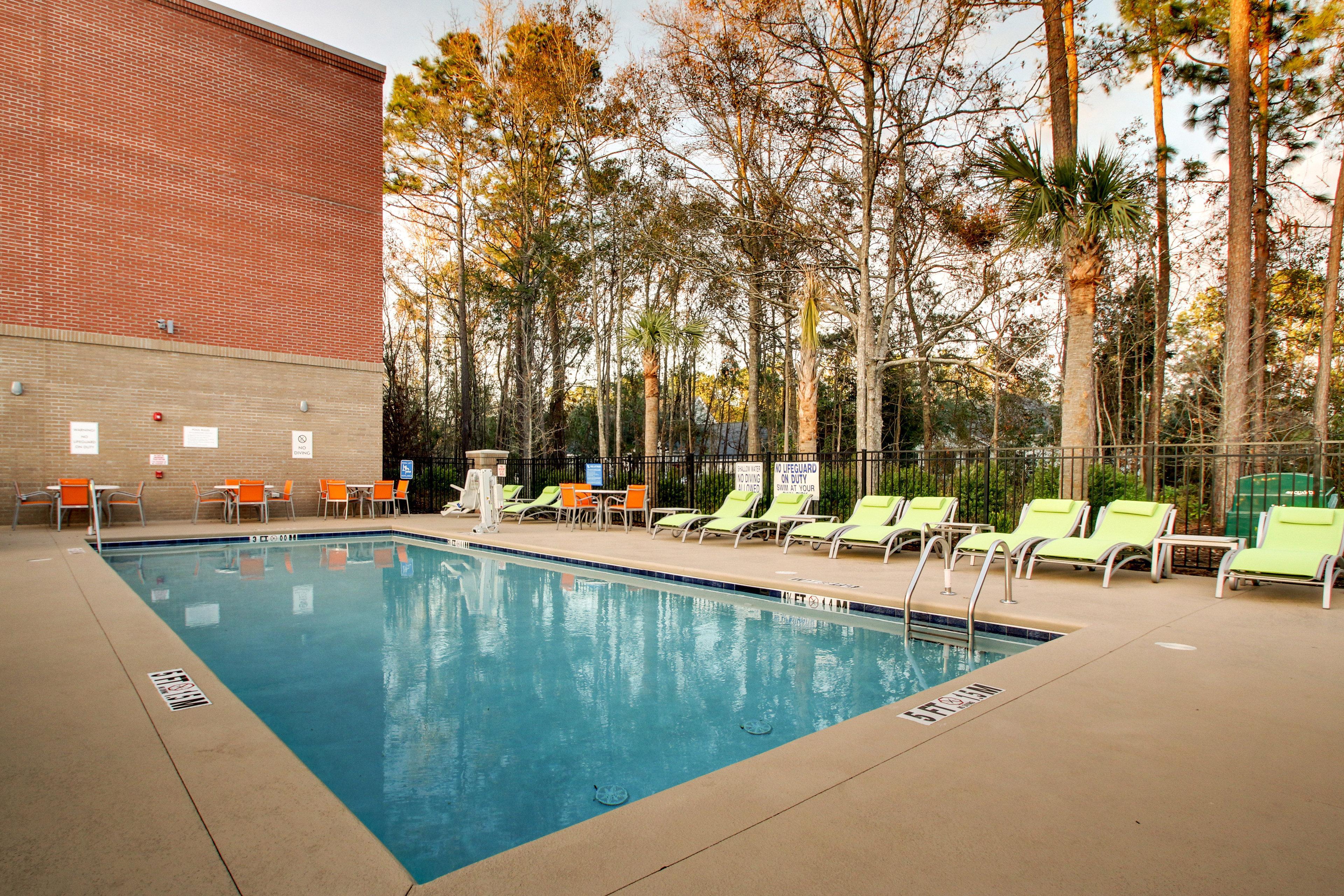 Holiday Inn Express & Suites - Summerville By Ihg Exteriör bild